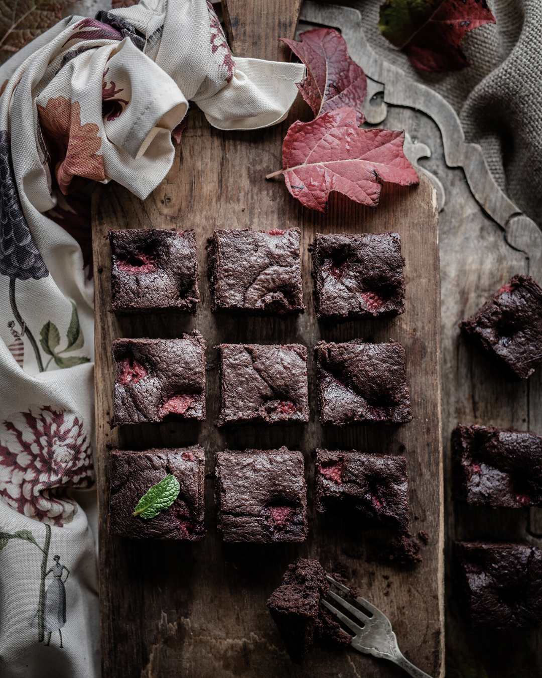 Read more about the article Indulgence Unveiled: The Chocolate Raspberry Brownie